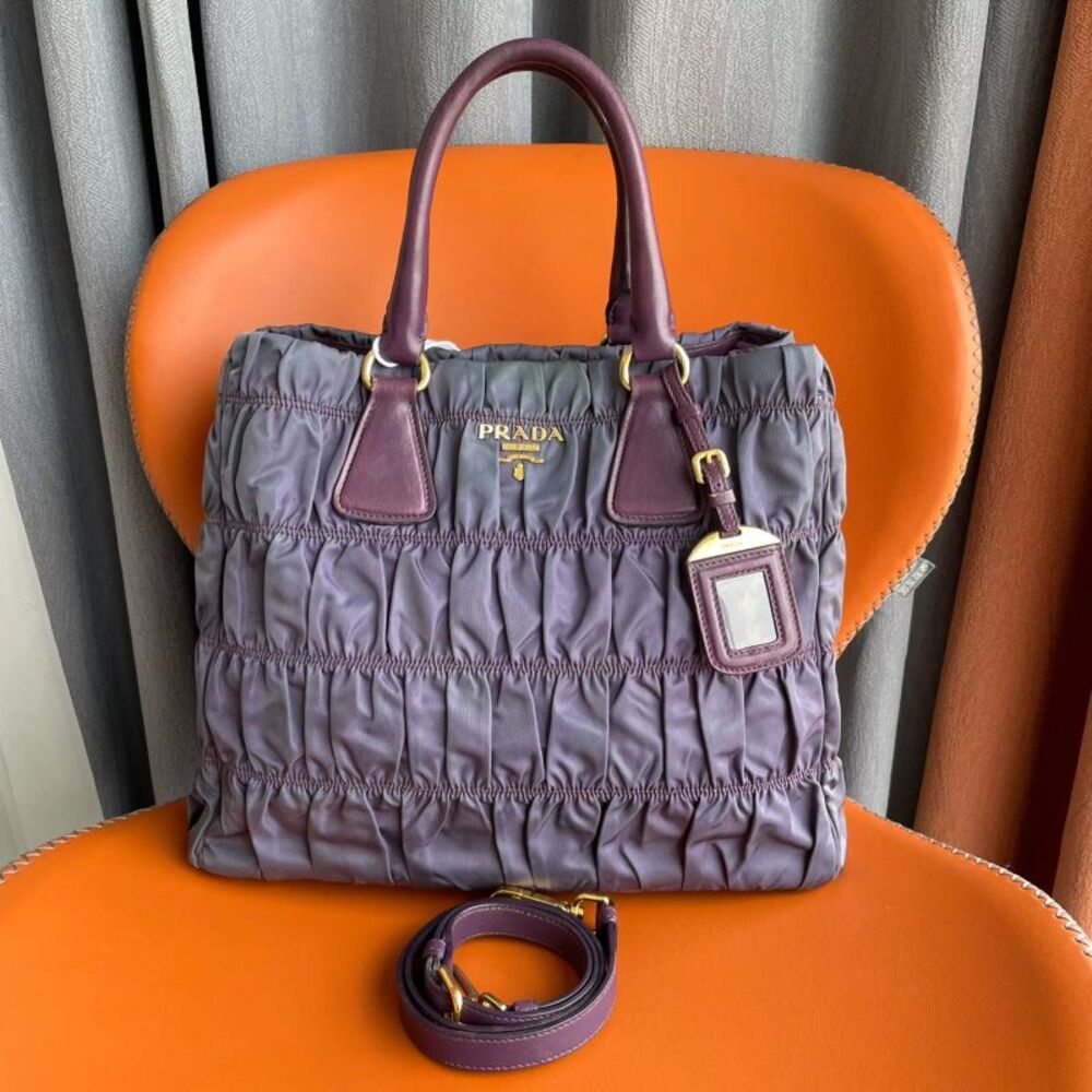 Prada Women Pre-Loved Bag Very Good Condition